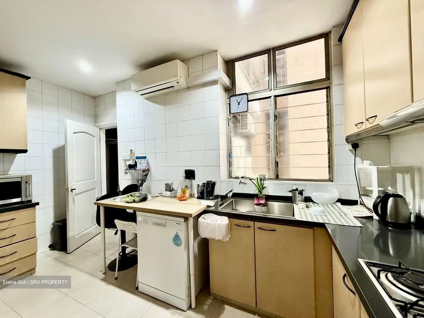 Leonie Condotel (D9), Condominium #574474601